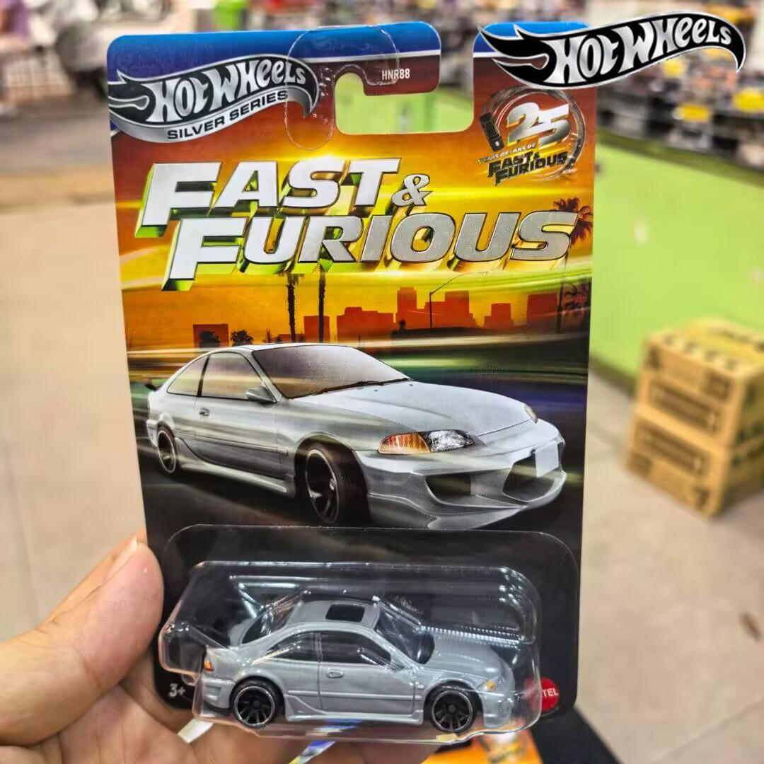 Hot Wheels Silver Series HNR88 - đánh giá và giá Model Kit Dodge Charger
