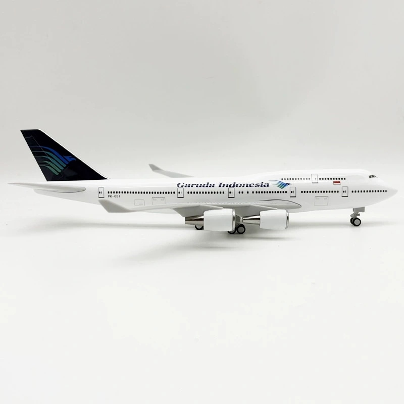 1/250 Scale 30cm 747 Plane Mod - đánh giá và giá Model Kit Indonesia