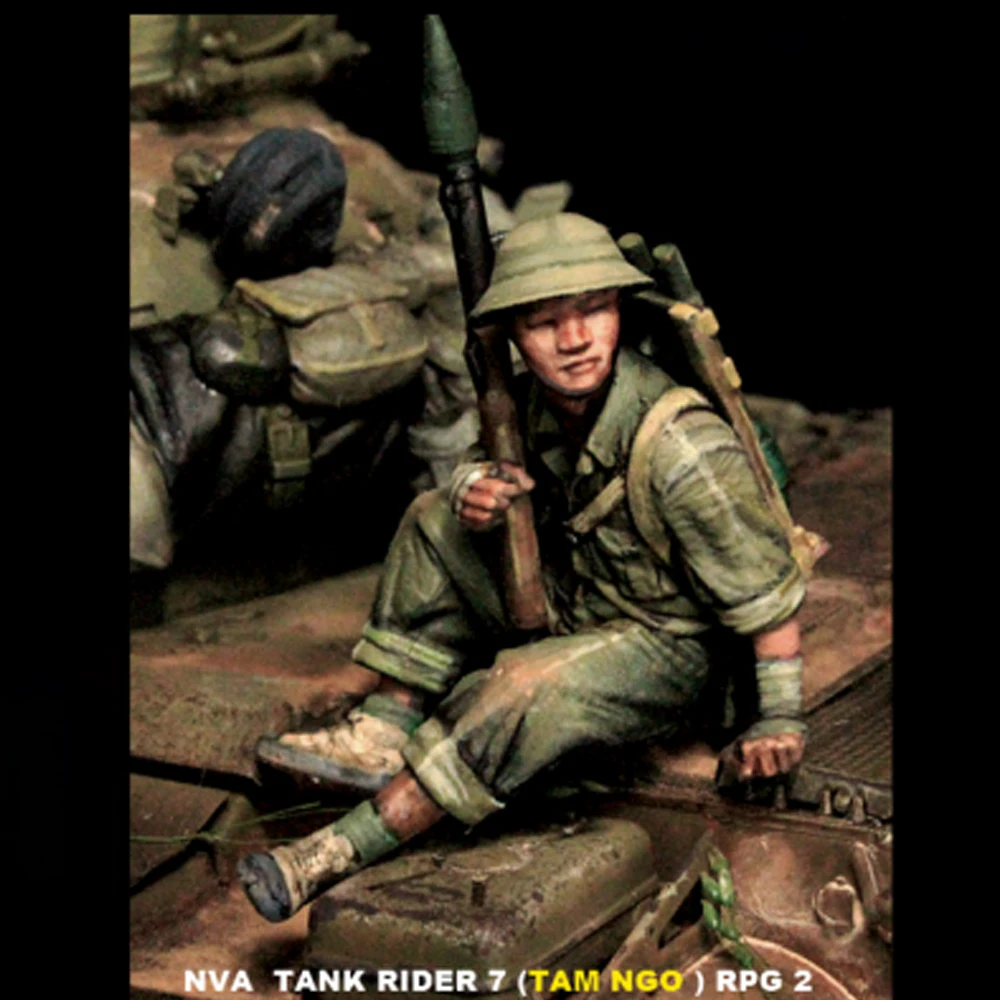 1/35 NVA Tank RIDER 7, RPD 2,  - đánh giá và giá Model Kit Figure