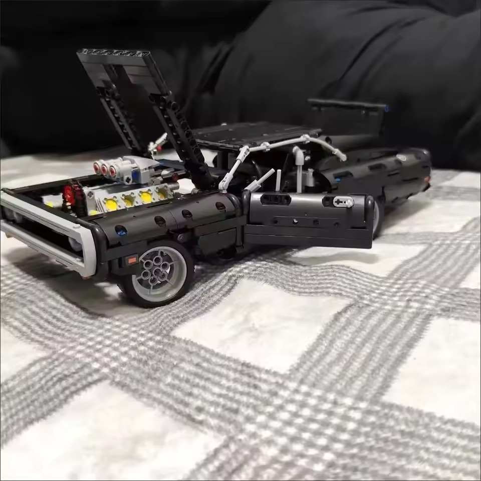 1077PCS Technical Car Dodged C - đánh giá và giá Model Kit Dodge Charger