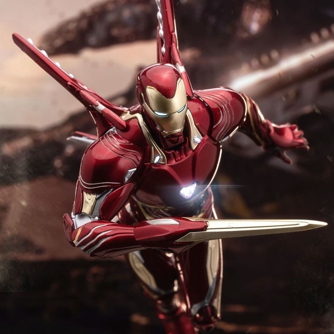 In Stock Iron Man Figure Mk85  - đánh giá và giá Model Kit Iron Man Mark 50