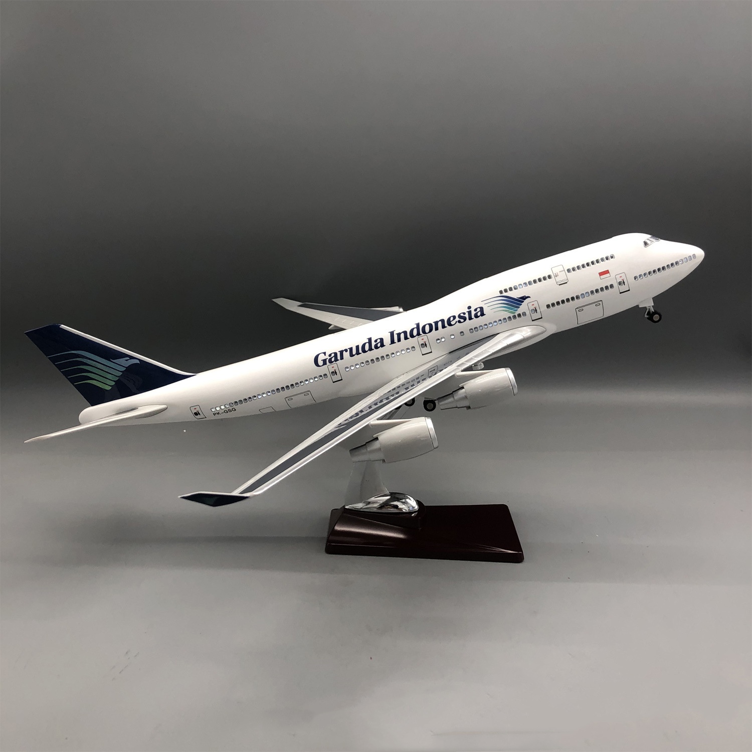 47cm Diecast Resin Aircraft B7 - đánh giá và giá Model Kit Indonesia