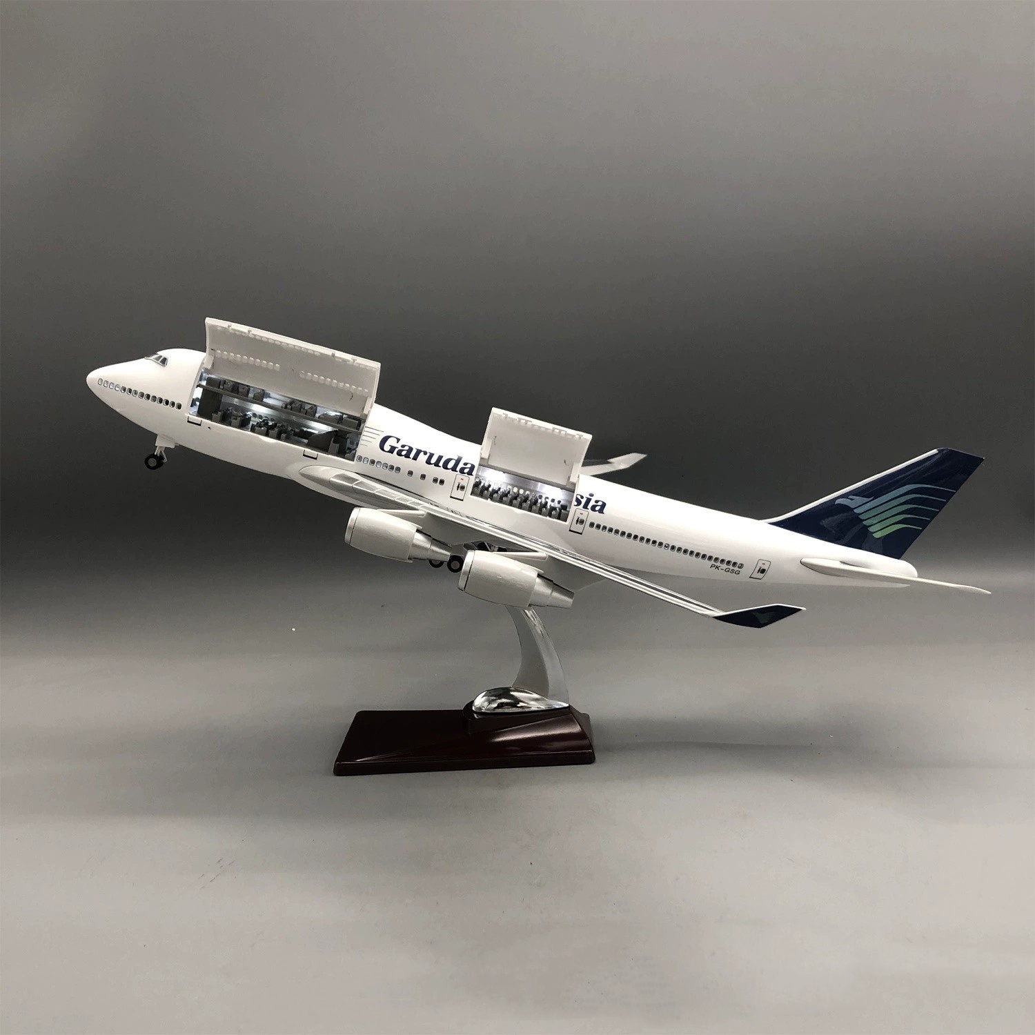 47cm Diecast Resin Aircraft B7 - đánh giá và giá Model Kit Indonesia